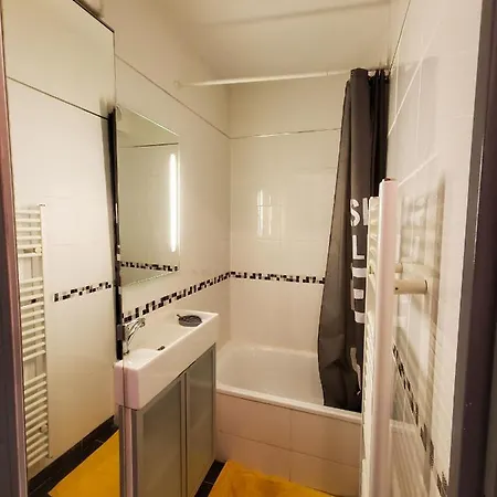 Le Capitole Studio Cabine 25M2 Climatise Terrasse Apartman